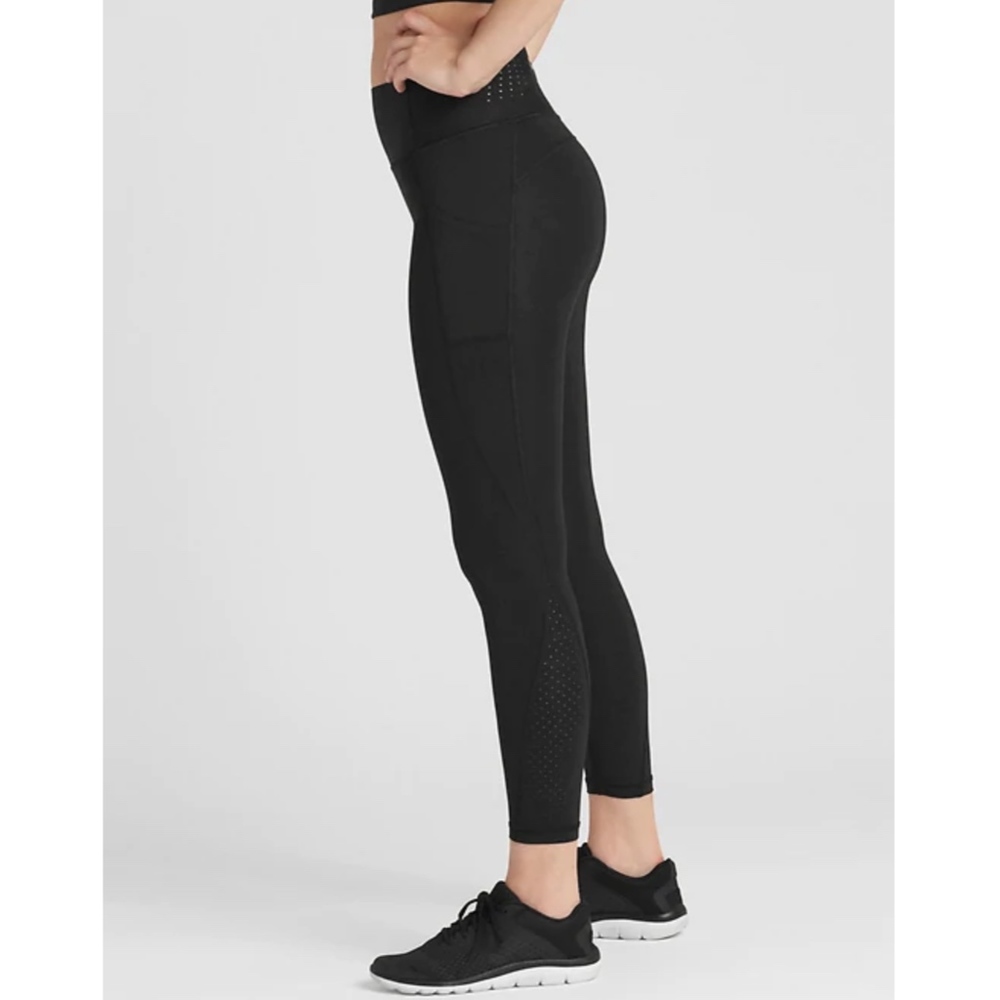 GapFit High Rise 7/8 Leggings in Sculpt Revolution
